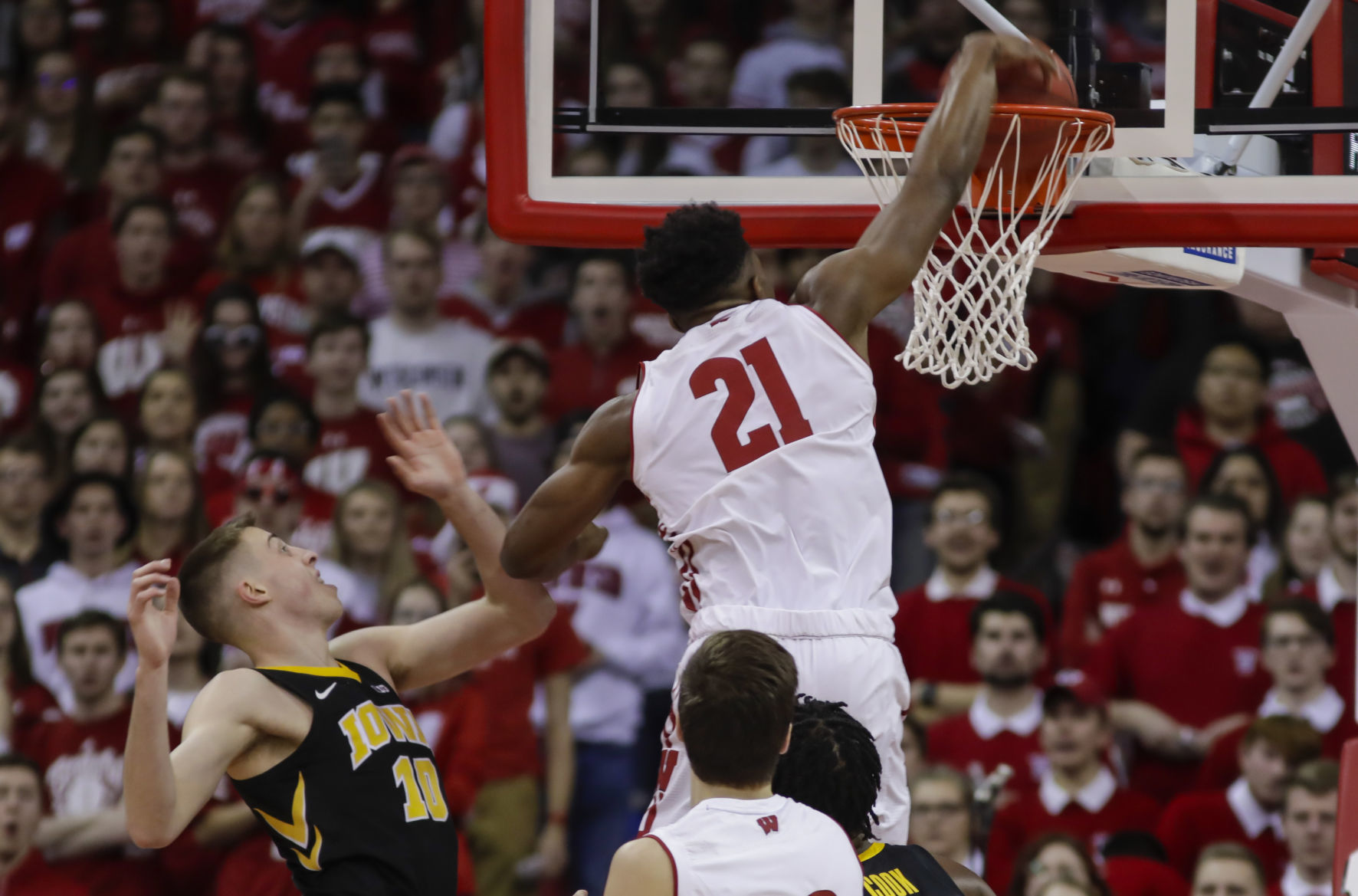 Iowa Wisconsin Basketball